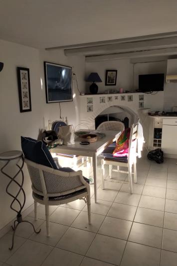 Image No.11-2 Bed House for sale