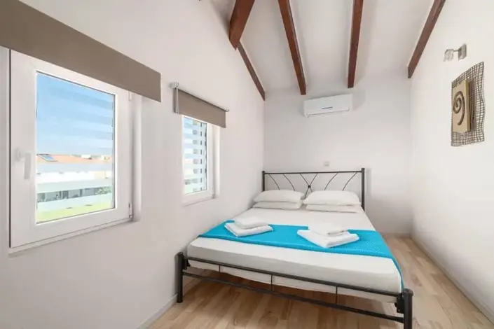 Image No.10-3 Bed House/Villa for sale