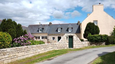 1 - Finistere, House