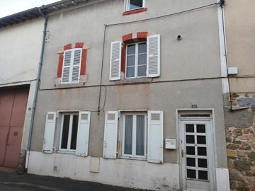 1 - Panissières, Property