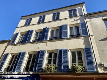 1 - Saint-Germain-en-Laye, Property