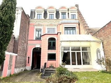 1 - Roubaix, Property