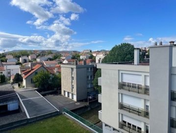 1 - Clermont-Ferrand, Property