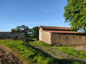 1 - Aire-sur-l'Adour, Property