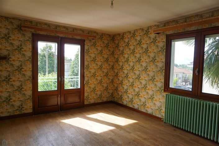 Image No.10-3 Bed House for sale