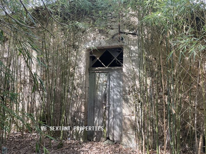 Image No.11-3 Bed Property for sale