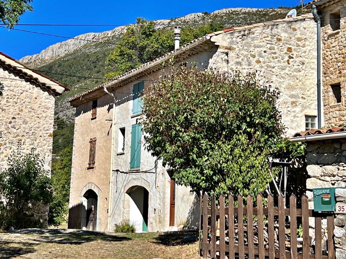 Image No.1-Propriété de 5 chambres à vendre à Bargème