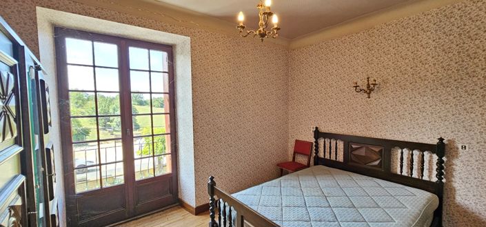 Image No.9-4 Bed House for sale