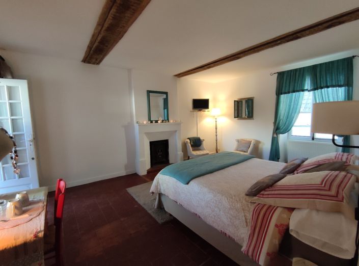 Image No.30-10 Bed Property for sale