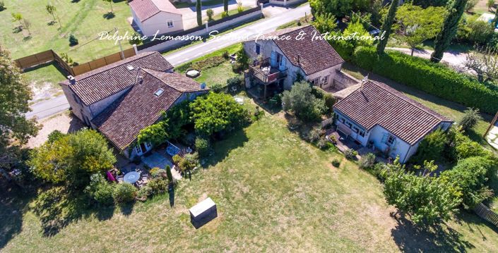 Image No.4-7 Bed Property for sale