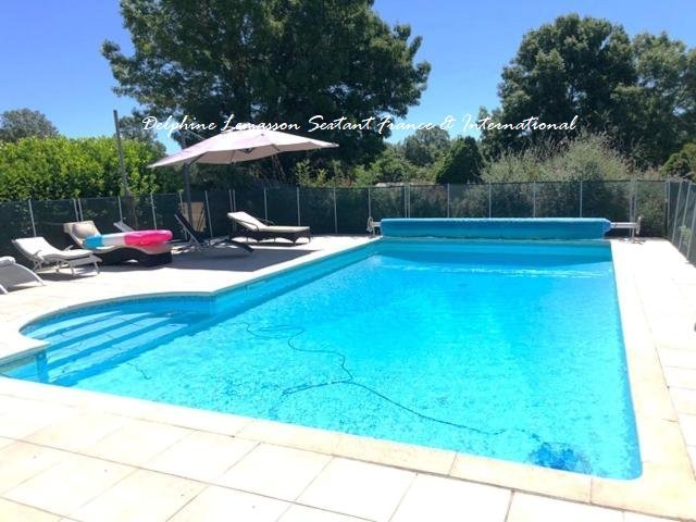 Image No.2-7 Bed Property for sale