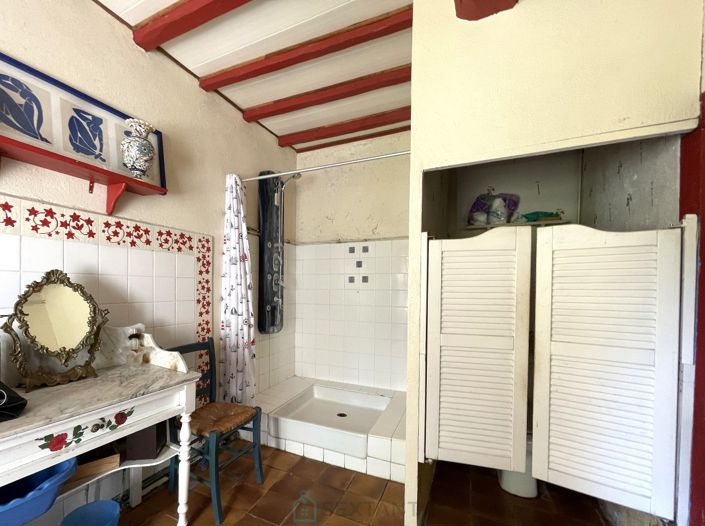 Image No.15-5 Bed Property for sale