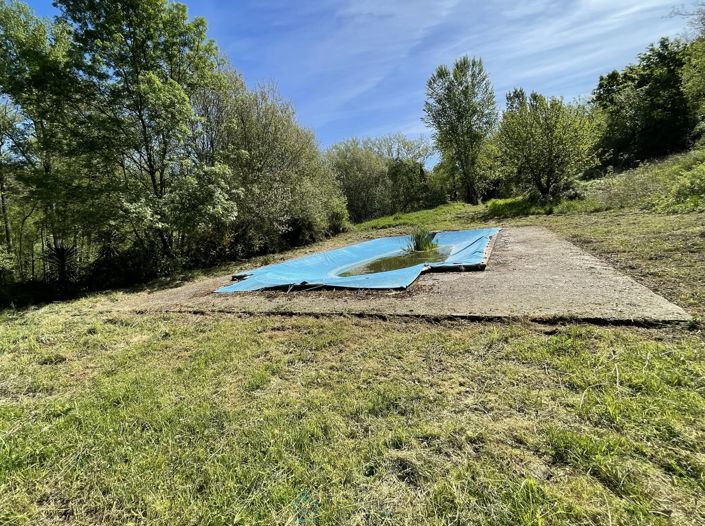 Image No.28-5 Bed Property for sale