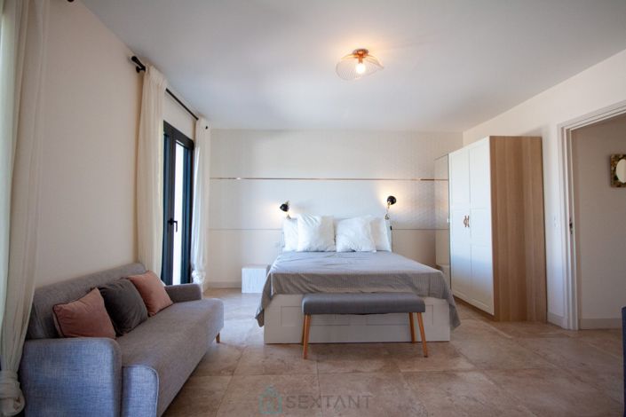 Image No.9-6 Bed House for sale