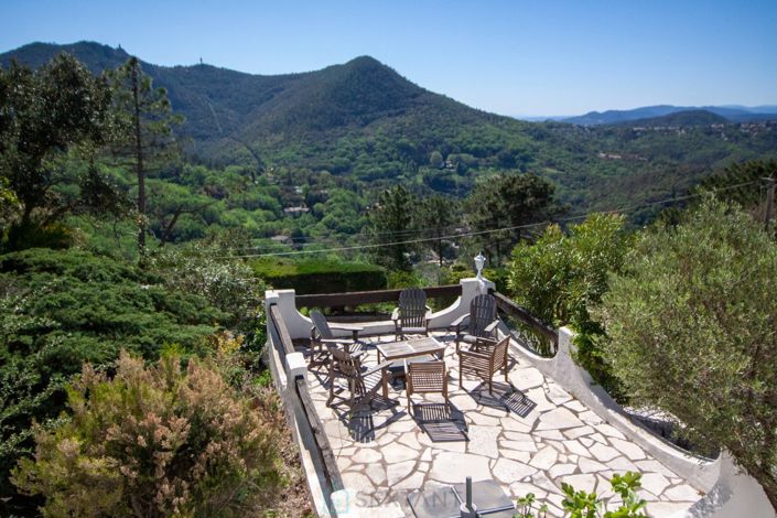 Image No.4-6 Bed House for sale