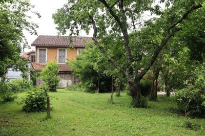 1 - Trie-sur-Baïse, Property