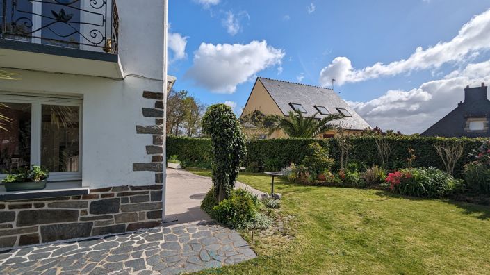 Image No.26-5 Bed Property for sale