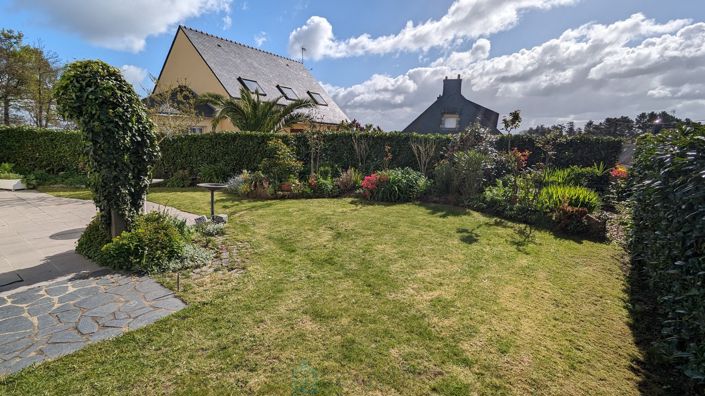 Image No.27-5 Bed Property for sale