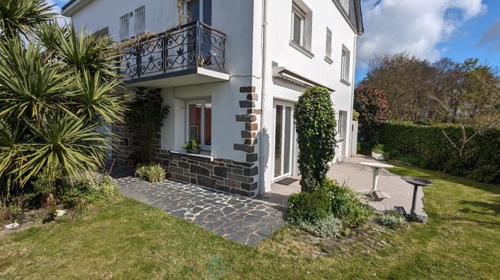 Image No.7-5 Bed Property for sale