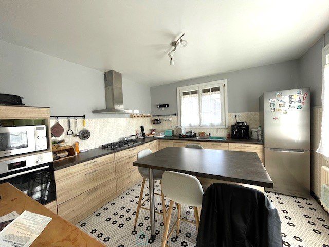 Image No.2-Maison de 5 chambres à vendre à Carhaix-Plouguer