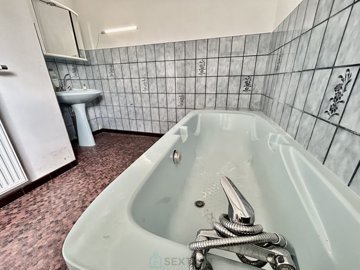 750111582554