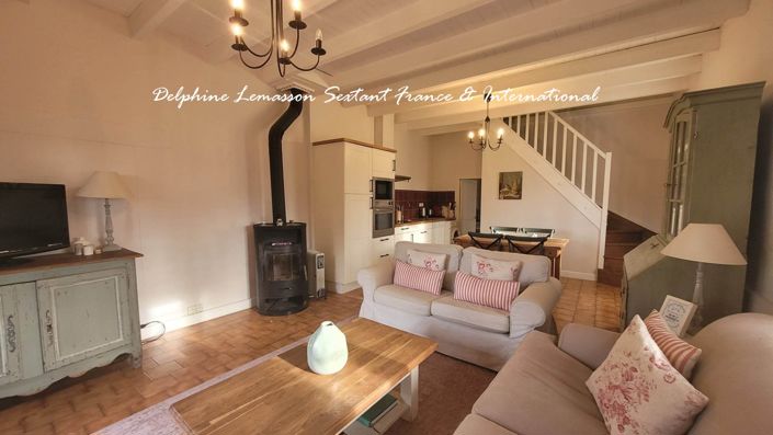 Image No.17-7 Bed Property for sale