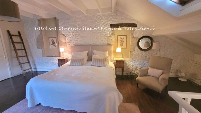 Image No.19-7 Bed Property for sale