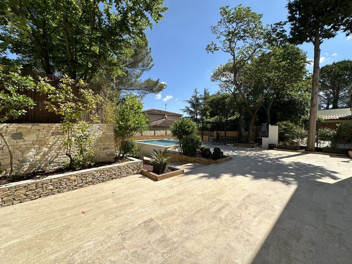Image No.2-Villa de 4 chambres à vendre à Nîmes