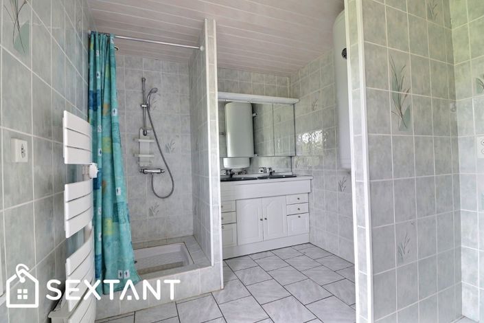 Image No.12-Propriété de 4 chambres à vendre à Puy-Guillaume