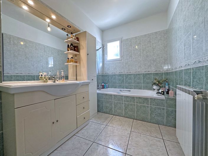 Image No.13-4 Bed Villa for sale