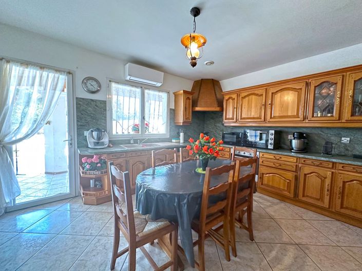 Image No.8-4 Bed Villa for sale