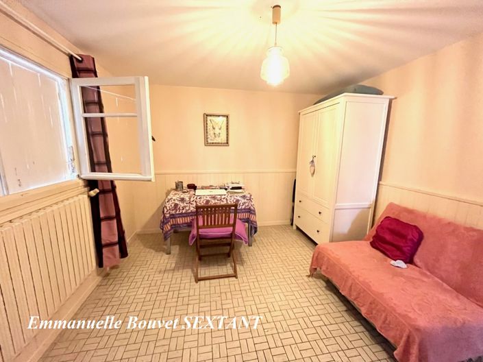 Image No.13-3 Bed Property for sale