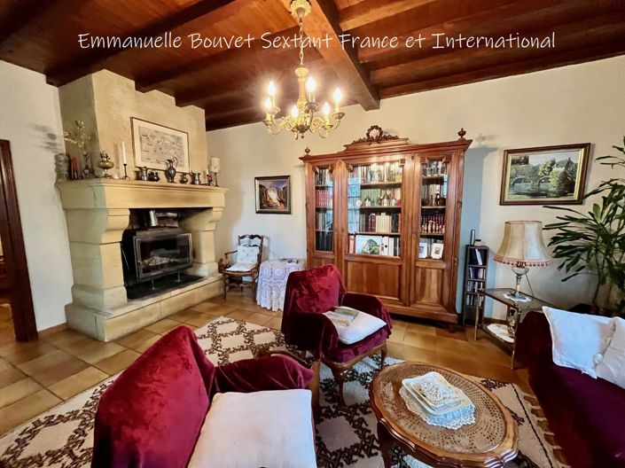 Image No.8-4 Bed House for sale