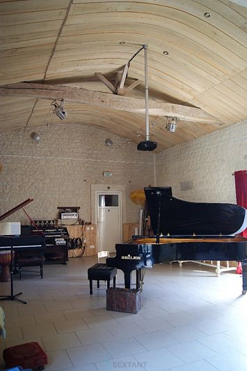 Image No.9-7 Bed House for sale