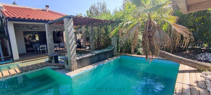 Image No.1-5 Bed Villa for sale