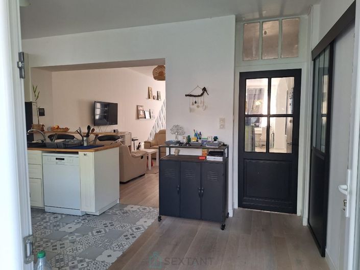 Image No.7-4 Bed Property for sale