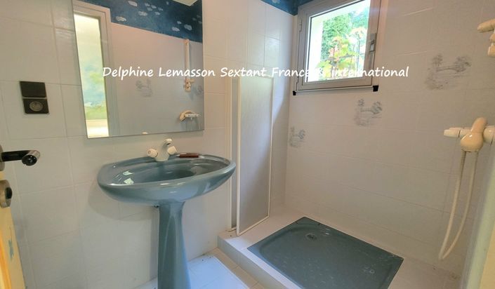 Image No.21-3 Bed Property for sale