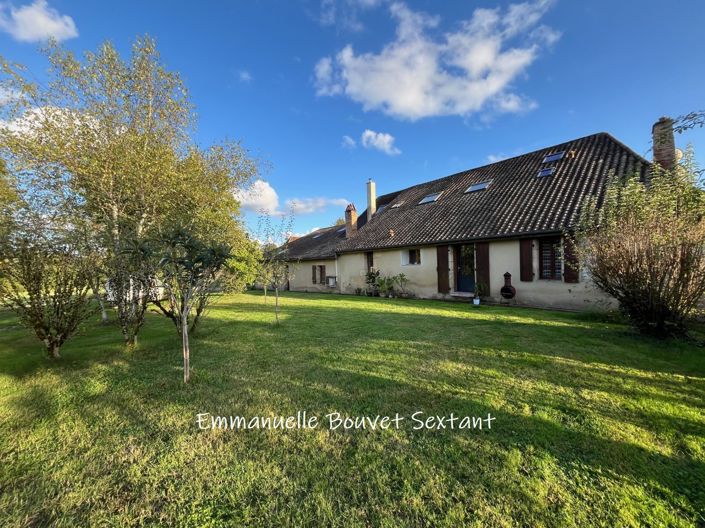 Image No.1-4 Bed Property for sale