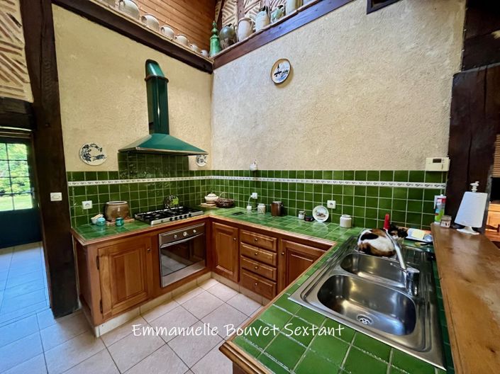 Image No.6-4 Bed Property for sale