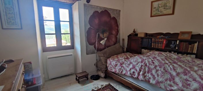 Image No.15-4 Bed Property for sale