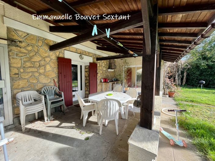 Image No.19-5 Bed Property for sale