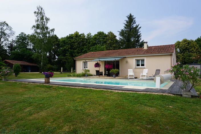 Image No.1-3 Bed Villa for sale