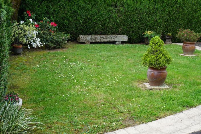 Image No.12-4 Bed Property for sale