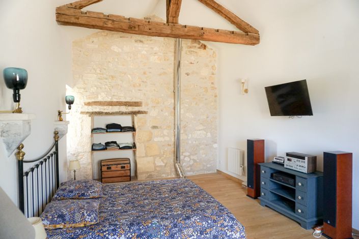 Image No.18-3 Bed Property for sale