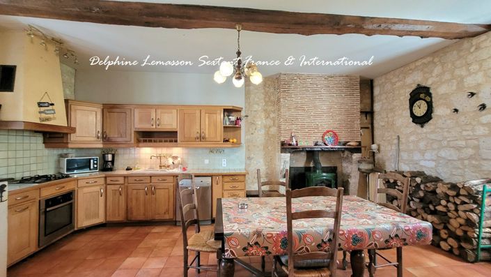 Image No.7-8 Bed Property for sale