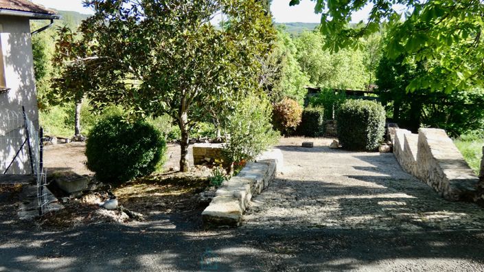 Image No.6-3 Bed Property for sale