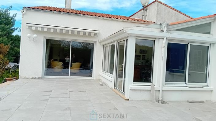 Image No.4-3 Bed Property for sale