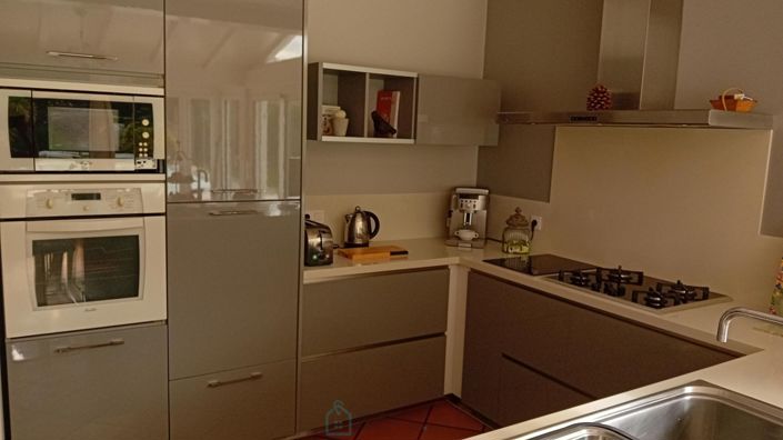 Image No.6-3 Bed Property for sale