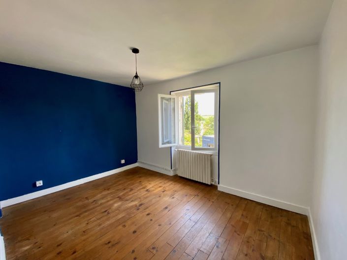 Image No.8-4 Bed Property for sale