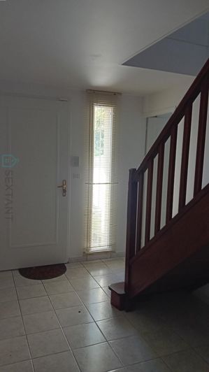 Image No.14-3 Bed Property for sale